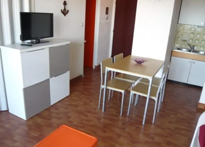 2 Pieces Avec Terrasse Et Garage A Port Camargue - Fr-1-731-150 Appartement Le Grau-du-Roi